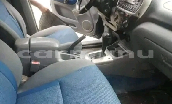 Acheter Occasion Voiture Toyota RAV4 Bleu à Pointe–Noire, Région du Kouilou Acheter Occasion Voiture Toyota RAV4 Bleu à Pointe–Noire, Région du Kouilou