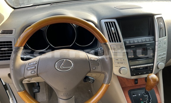 Acheter Occasion Voiture Lexus RX 350 Blanc à Brazzaville, Commune de Brazzaville Acheter Occasion Voiture Lexus RX 350 Blanc à Brazzaville, Commune de Brazzaville