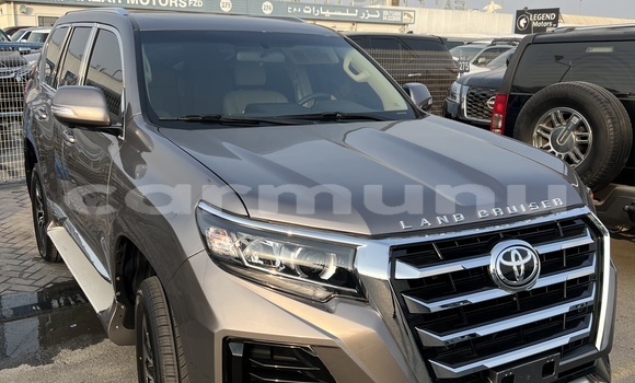 Acheter Occasion Voiture Toyota Prado Gris à Brazzaville, Commune de Brazzaville Acheter Occasion Voiture Toyota Prado Gris à Brazzaville, Commune de Brazzaville