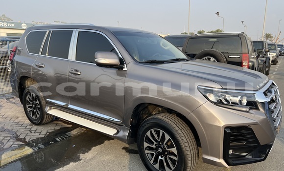 Acheter Occasion Voiture Toyota Prado Gris à Brazzaville, Commune de Brazzaville Acheter Occasion Voiture Toyota Prado Gris à Brazzaville, Commune de Brazzaville