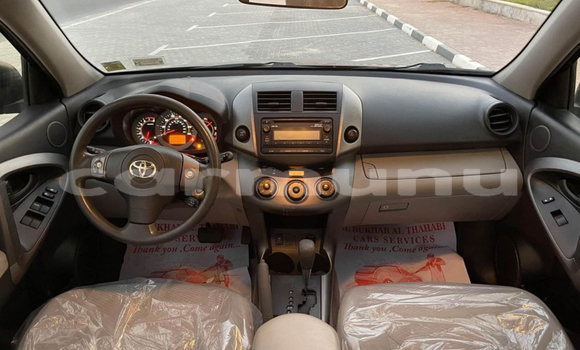 Acheter Occasion Voiture Toyota RAV4 Noir à Brazzaville, Commune de Brazzaville Acheter Occasion Voiture Toyota RAV4 Noir à Brazzaville, Commune de Brazzaville