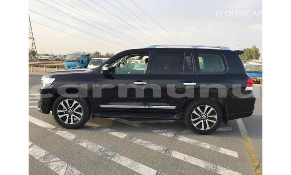 Buy Import Toyota Land Cruiser Black Car in Import - Dubai in Region of Bouenza Buy Import Toyota Land Cruiser Black Car in Import - Dubai in Region of Bouenza