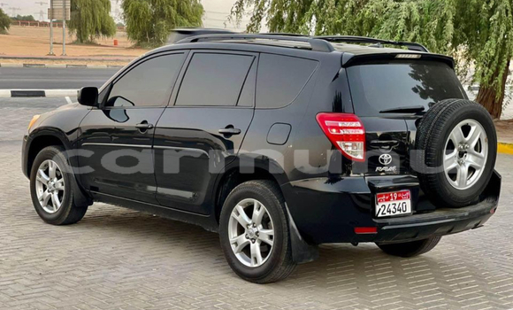 Acheter Occasion Voiture Toyota RAV4 Noir à Brazzaville, Commune de Brazzaville Acheter Occasion Voiture Toyota RAV4 Noir à Brazzaville, Commune de Brazzaville