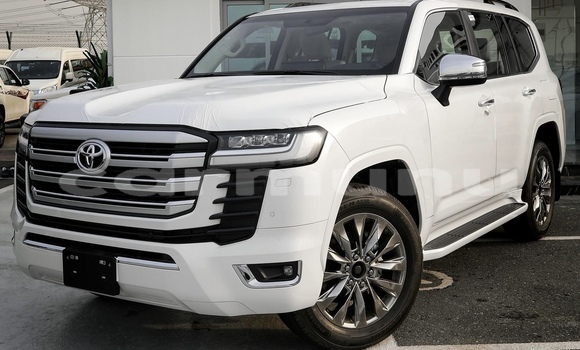 Acheter Neuf Voiture Toyota Land Cruiser Blanc à Brazzaville, Commune de Brazzaville Acheter Neuf Voiture Toyota Land Cruiser Blanc à Brazzaville, Commune de Brazzaville