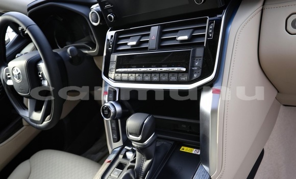 Acheter Neuf Voiture Toyota Land Cruiser Blanc à Brazzaville, Commune de Brazzaville Acheter Neuf Voiture Toyota Land Cruiser Blanc à Brazzaville, Commune de Brazzaville