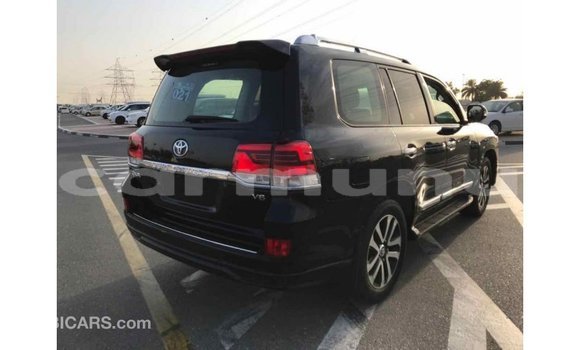 Buy Import Toyota Land Cruiser Black Car in Import - Dubai in Region of Bouenza Buy Import Toyota Land Cruiser Black Car in Import - Dubai in Region of Bouenza
