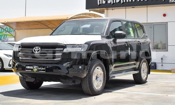 Acheter Neuf Voiture Toyota Land Cruiser Noir à Brazzaville, Commune de Brazzaville Acheter Neuf Voiture Toyota Land Cruiser Noir à Brazzaville, Commune de Brazzaville
