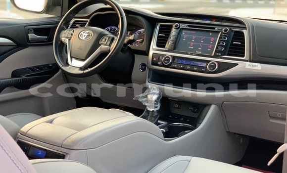 Acheter Occasion Voiture Toyota Highlander Autre à Brazzaville, Commune de Brazzaville Acheter Occasion Voiture Toyota Highlander Autre à Brazzaville, Commune de Brazzaville