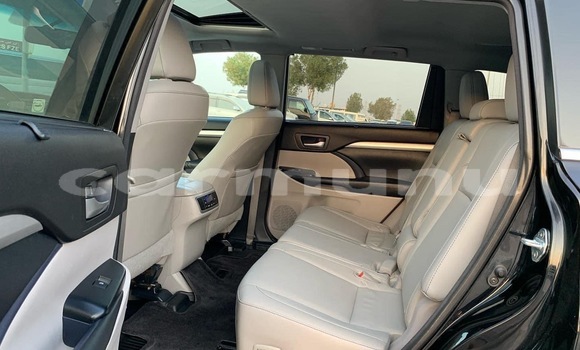 Acheter Occasion Voiture Toyota Highlander Autre à Brazzaville, Commune de Brazzaville Acheter Occasion Voiture Toyota Highlander Autre à Brazzaville, Commune de Brazzaville