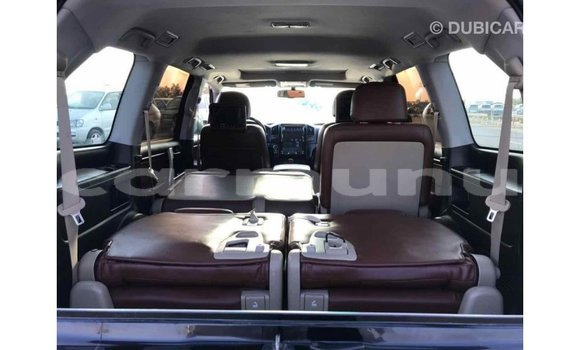 Buy Import Toyota Land Cruiser Black Car in Import - Dubai in Region of Bouenza Buy Import Toyota Land Cruiser Black Car in Import - Dubai in Region of Bouenza