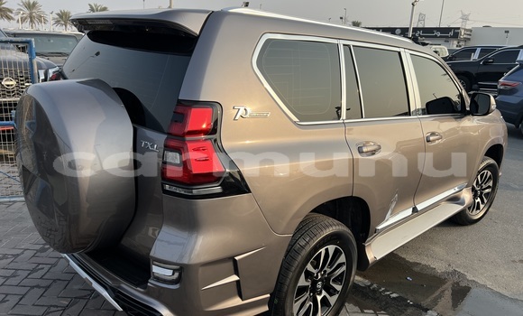 Acheter Occasion Voiture Toyota Prado Autre à Brazzaville, Commune de Brazzaville Acheter Occasion Voiture Toyota Prado Autre à Brazzaville, Commune de Brazzaville