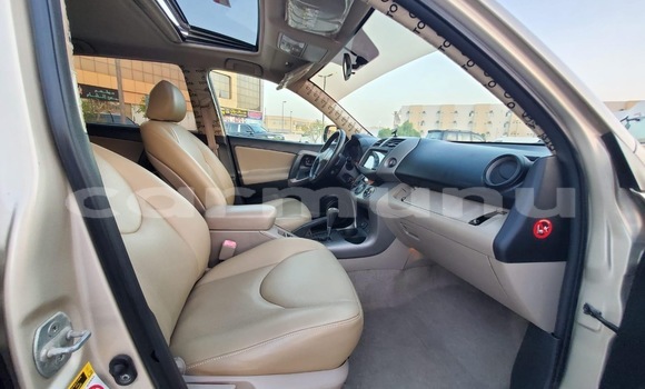 Acheter Occasion Voiture Toyota RAV4 Autre à Brazzaville, Commune de Brazzaville Acheter Occasion Voiture Toyota RAV4 Autre à Brazzaville, Commune de Brazzaville