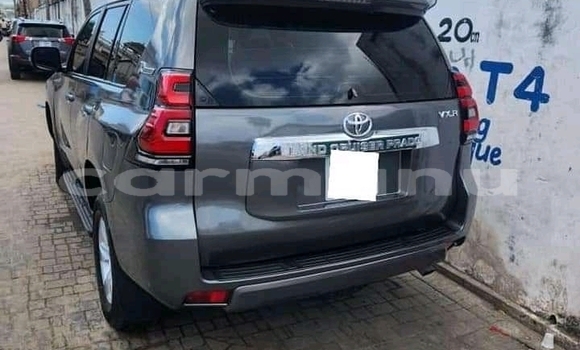 Acheter Occasion Voiture Toyota Prado Noir à Brazzaville, Commune de Brazzaville Acheter Occasion Voiture Toyota Prado Noir à Brazzaville, Commune de Brazzaville