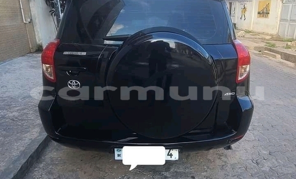 Acheter Occasion Voiture Toyota RAV4 Noir à Brazzaville, Commune de Brazzaville Acheter Occasion Voiture Toyota RAV4 Noir à Brazzaville, Commune de Brazzaville