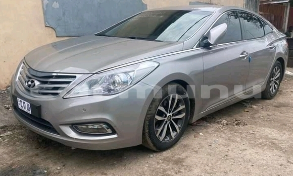 Acheter Occasion Voiture Hyundai Grandeur Autre à Brazzaville, Commune de Brazzaville Acheter Occasion Voiture Hyundai Grandeur Autre à Brazzaville, Commune de Brazzaville