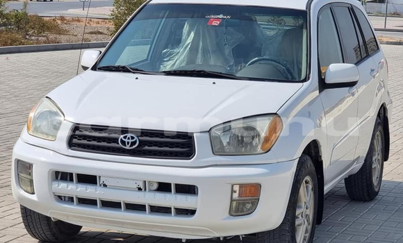 Buy Used Toyota RAV4 White Car in Black Point in Kouilou region Buy Used Toyota RAV4 White Car in Black Point in Kouilou region