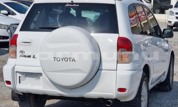 Buy Used Toyota RAV4 White Car in Black Point in Kouilou region Buy Used Toyota RAV4 White Car in Black Point in Kouilou region