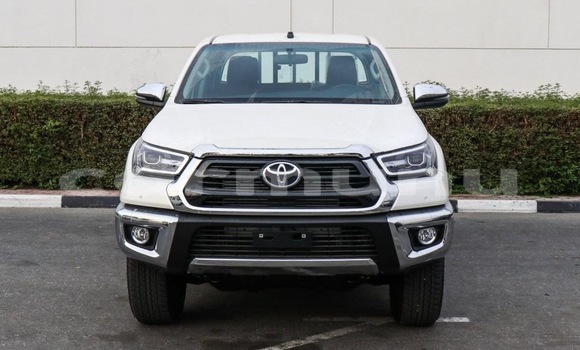 Acheter Neuf Voiture Toyota Hilux Blanc à Owando, Cuvette-Ouest Acheter Neuf Voiture Toyota Hilux Blanc à Owando, Cuvette-Ouest