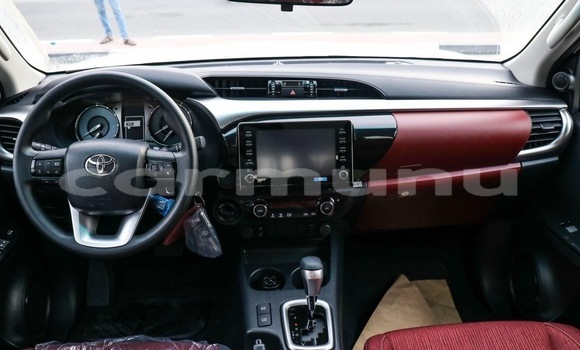 Acheter Neuf Voiture Toyota Hilux Blanc à Owando, Cuvette-Ouest Acheter Neuf Voiture Toyota Hilux Blanc à Owando, Cuvette-Ouest