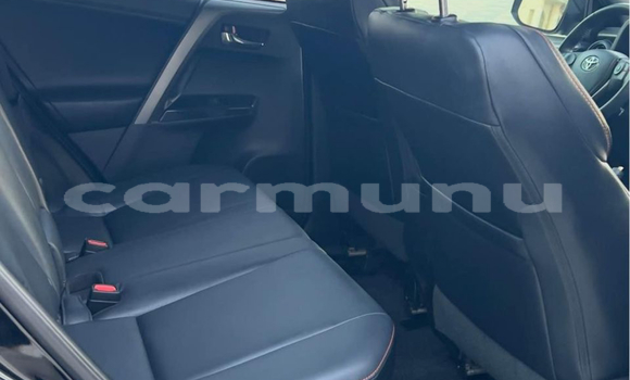 Acheter Occasion Voiture Toyota RAV4 Noir à Pointe–Noire, Région du Kouilou Acheter Occasion Voiture Toyota RAV4 Noir à Pointe–Noire, Région du Kouilou