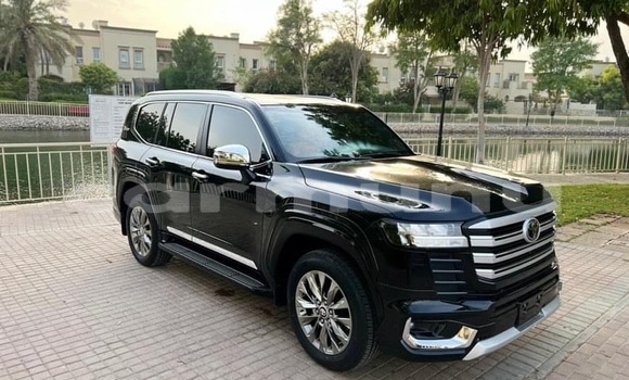 Buy Used Toyota Land Cruiser Black Car in Black Point in Kouilou region Buy Used Toyota Land Cruiser Black Car in Black Point in Kouilou region