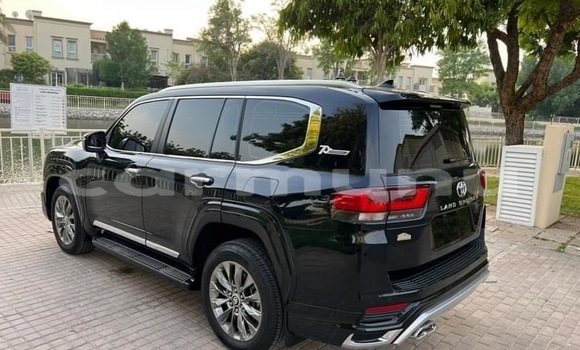 Buy Used Toyota Land Cruiser Black Car in Black Point in Kouilou region Buy Used Toyota Land Cruiser Black Car in Black Point in Kouilou region