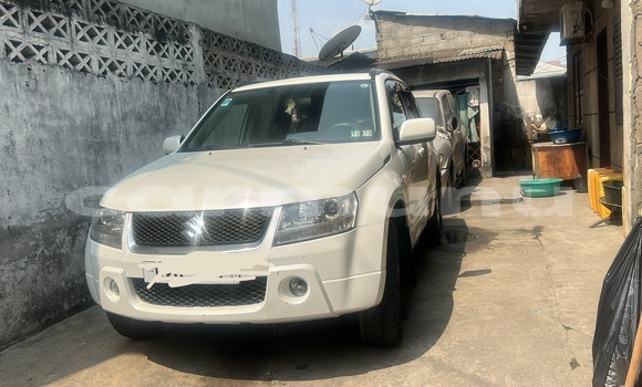 Buy Used Suzuki Grand Vitara White Car in Black Point in Kouilou region Buy Used Suzuki Grand Vitara White Car in Black Point in Kouilou region