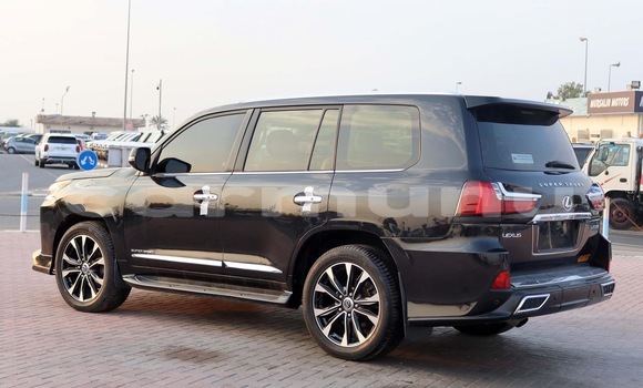 Acheter Occasion Voiture Lexus LX 570 Noir à Brazzaville, Commune de Brazzaville Acheter Occasion Voiture Lexus LX 570 Noir à Brazzaville, Commune de Brazzaville