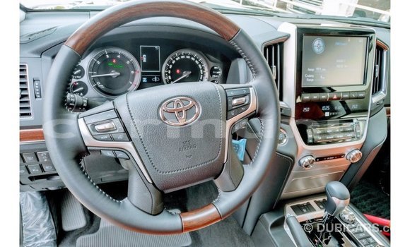 Buy Import Toyota Land Cruiser Black Car in Import - Dubai in Region of Bouenza Buy Import Toyota Land Cruiser Black Car in Import - Dubai in Region of Bouenza