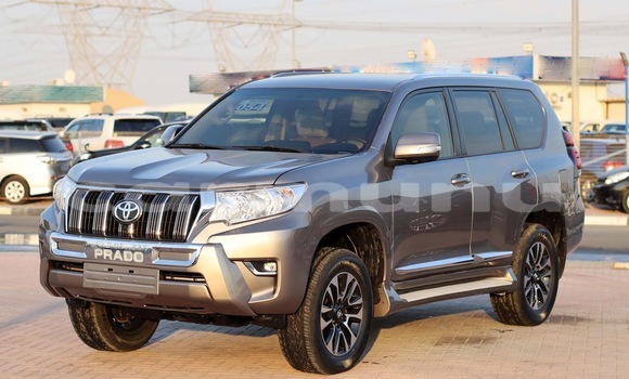 Acheter Occasion Voiture Toyota Prado Gris à Pointe–Noire, Région du Kouilou Acheter Occasion Voiture Toyota Prado Gris à Pointe–Noire, Région du Kouilou