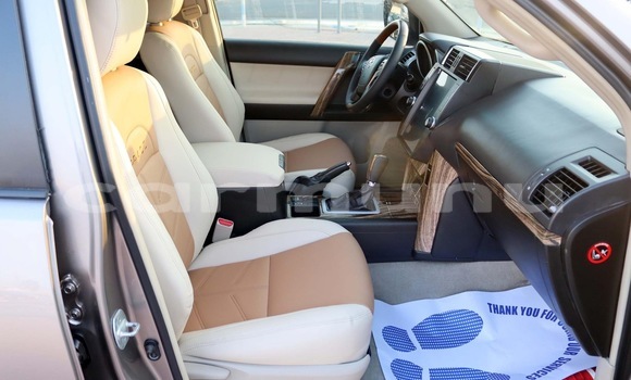 Acheter Occasion Voiture Toyota Prado Gris à Pointe–Noire, Région du Kouilou Acheter Occasion Voiture Toyota Prado Gris à Pointe–Noire, Région du Kouilou