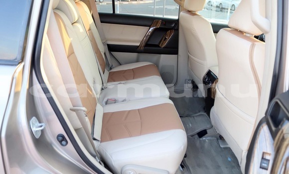 Acheter Occasion Voiture Toyota Prado Gris à Pointe–Noire, Région du Kouilou Acheter Occasion Voiture Toyota Prado Gris à Pointe–Noire, Région du Kouilou