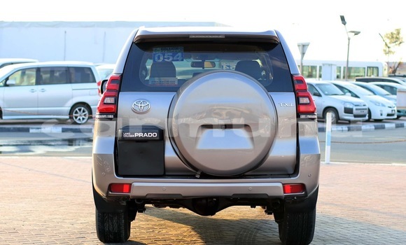 Acheter Occasion Voiture Toyota Prado Gris à Pointe–Noire, Région du Kouilou Acheter Occasion Voiture Toyota Prado Gris à Pointe–Noire, Région du Kouilou