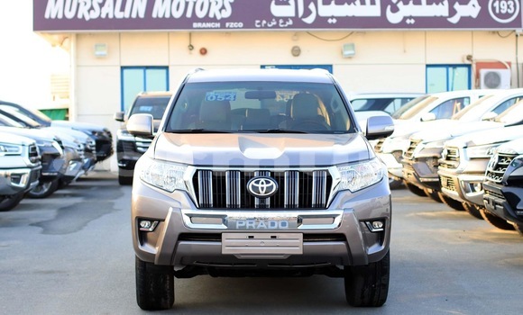 Acheter Occasion Voiture Toyota Prado Gris à Pointe–Noire, Région du Kouilou Acheter Occasion Voiture Toyota Prado Gris à Pointe–Noire, Région du Kouilou