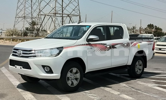 Acheter Occasion Voiture Toyota Hilux Blanc à Pointe–Noire, Région du Kouilou Acheter Occasion Voiture Toyota Hilux Blanc à Pointe–Noire, Région du Kouilou