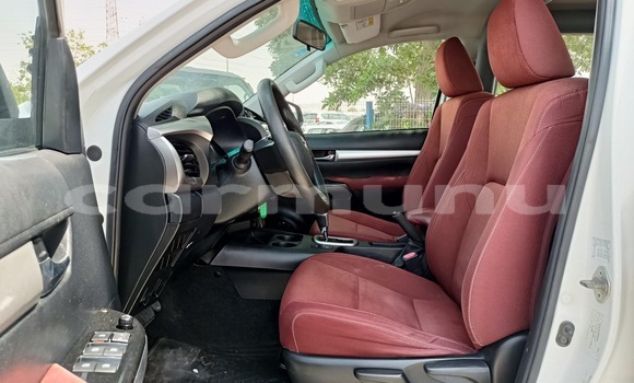 Acheter Occasion Voiture Toyota Hilux Blanc à Pointe–Noire, Région du Kouilou Acheter Occasion Voiture Toyota Hilux Blanc à Pointe–Noire, Région du Kouilou