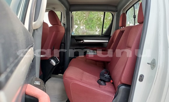 Acheter Occasion Voiture Toyota Hilux Blanc à Pointe–Noire, Région du Kouilou Acheter Occasion Voiture Toyota Hilux Blanc à Pointe–Noire, Région du Kouilou