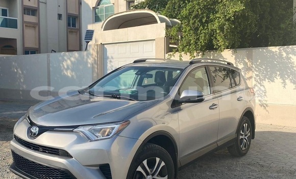 Acheter Occasion Voiture Toyota RAV4 Gris à Brazzaville, Commune de Brazzaville Acheter Occasion Voiture Toyota RAV4 Gris à Brazzaville, Commune de Brazzaville