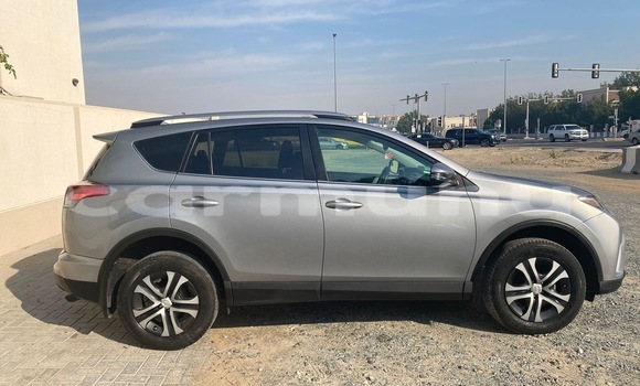 Acheter Occasion Voiture Toyota RAV4 Gris à Brazzaville, Commune de Brazzaville Acheter Occasion Voiture Toyota RAV4 Gris à Brazzaville, Commune de Brazzaville