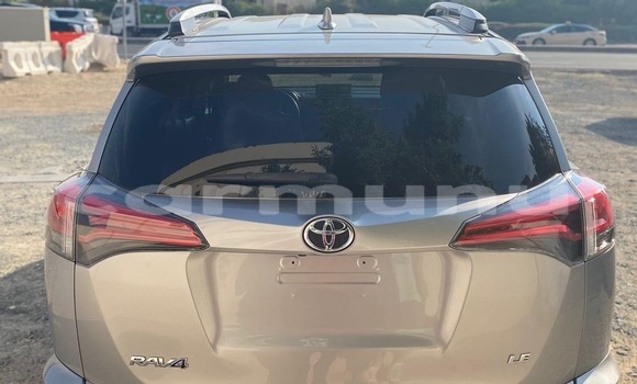 Acheter Occasion Voiture Toyota RAV4 Gris à Brazzaville, Commune de Brazzaville Acheter Occasion Voiture Toyota RAV4 Gris à Brazzaville, Commune de Brazzaville