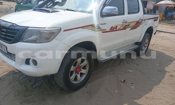 Acheter Occasion Voiture Toyota Hiluxe VIGO Blanc à Brazzaville, Commune de Brazzaville Acheter Occasion Voiture Toyota Hiluxe VIGO Blanc à Brazzaville, Commune de Brazzaville