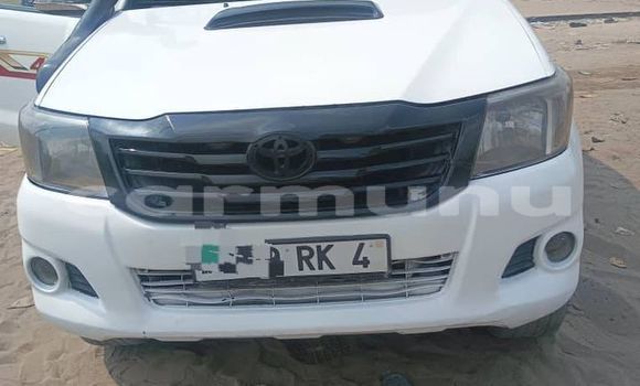 Acheter Occasion Voiture Toyota Hiluxe VIGO Blanc à Brazzaville, Commune de Brazzaville Acheter Occasion Voiture Toyota Hiluxe VIGO Blanc à Brazzaville, Commune de Brazzaville
