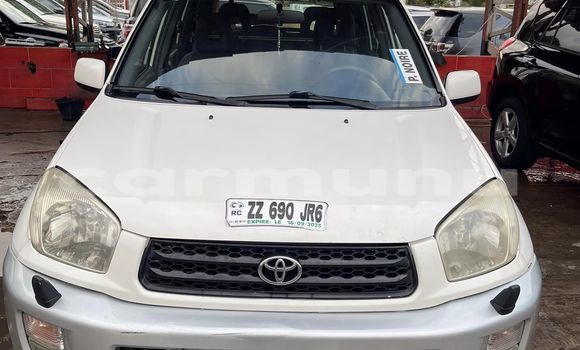 Buy Used Toyota RAV4 White Car in Brazzaville in Municipality of Brazzaville Buy Used Toyota RAV4 White Car in Brazzaville in Municipality of Brazzaville