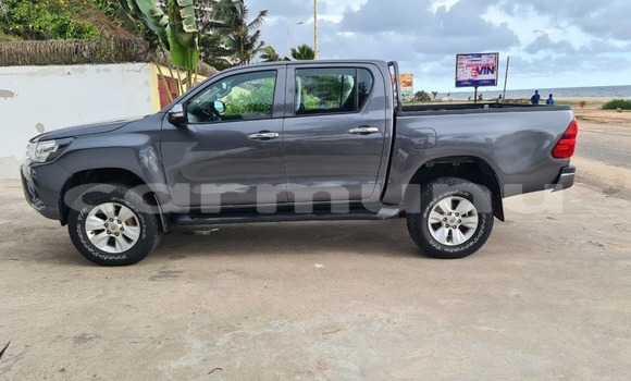 Buy Used Toyota Hiluxe Revo Black Car in Brazzaville in Municipality of Brazzaville Buy Used Toyota Hiluxe Revo Black Car in Brazzaville in Municipality of Brazzaville
