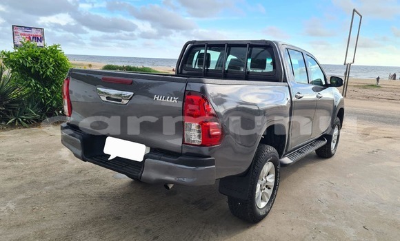 Buy Used Toyota Hiluxe Revo Black Car in Brazzaville in Municipality of Brazzaville Buy Used Toyota Hiluxe Revo Black Car in Brazzaville in Municipality of Brazzaville