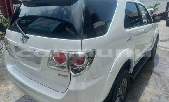 Buy Used Toyota Fortuner White Car in Brazzaville in Municipality of Brazzaville Buy Used Toyota Fortuner White Car in Brazzaville in Municipality of Brazzaville