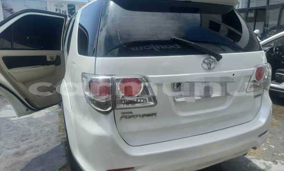 Buy Used Toyota Fortuner White Car in Brazzaville in Municipality of Brazzaville Buy Used Toyota Fortuner White Car in Brazzaville in Municipality of Brazzaville
