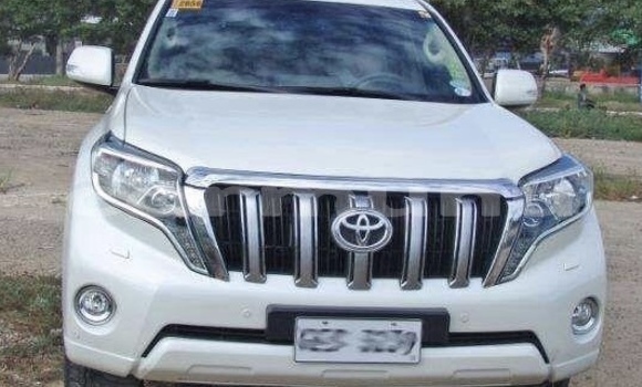 Acheter Occasion Voiture Toyota Land Cruiser Prado Blanc à Brazzaville, Commune de Brazzaville Acheter Occasion Voiture Toyota Land Cruiser Prado Blanc à Brazzaville, Commune de Brazzaville