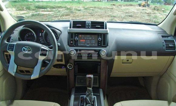 Acheter Occasion Voiture Toyota Land Cruiser Prado Blanc à Brazzaville, Commune de Brazzaville Acheter Occasion Voiture Toyota Land Cruiser Prado Blanc à Brazzaville, Commune de Brazzaville