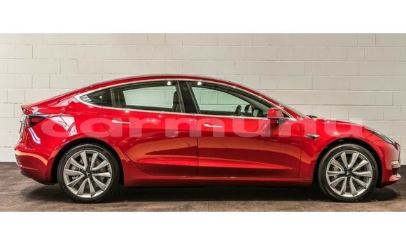 Acheter Import Voiture Tesla Model 3 Rouge à Import - Dubai, Région de la Bouenza Acheter Import Voiture Tesla Model 3 Rouge à Import - Dubai, Région de la Bouenza